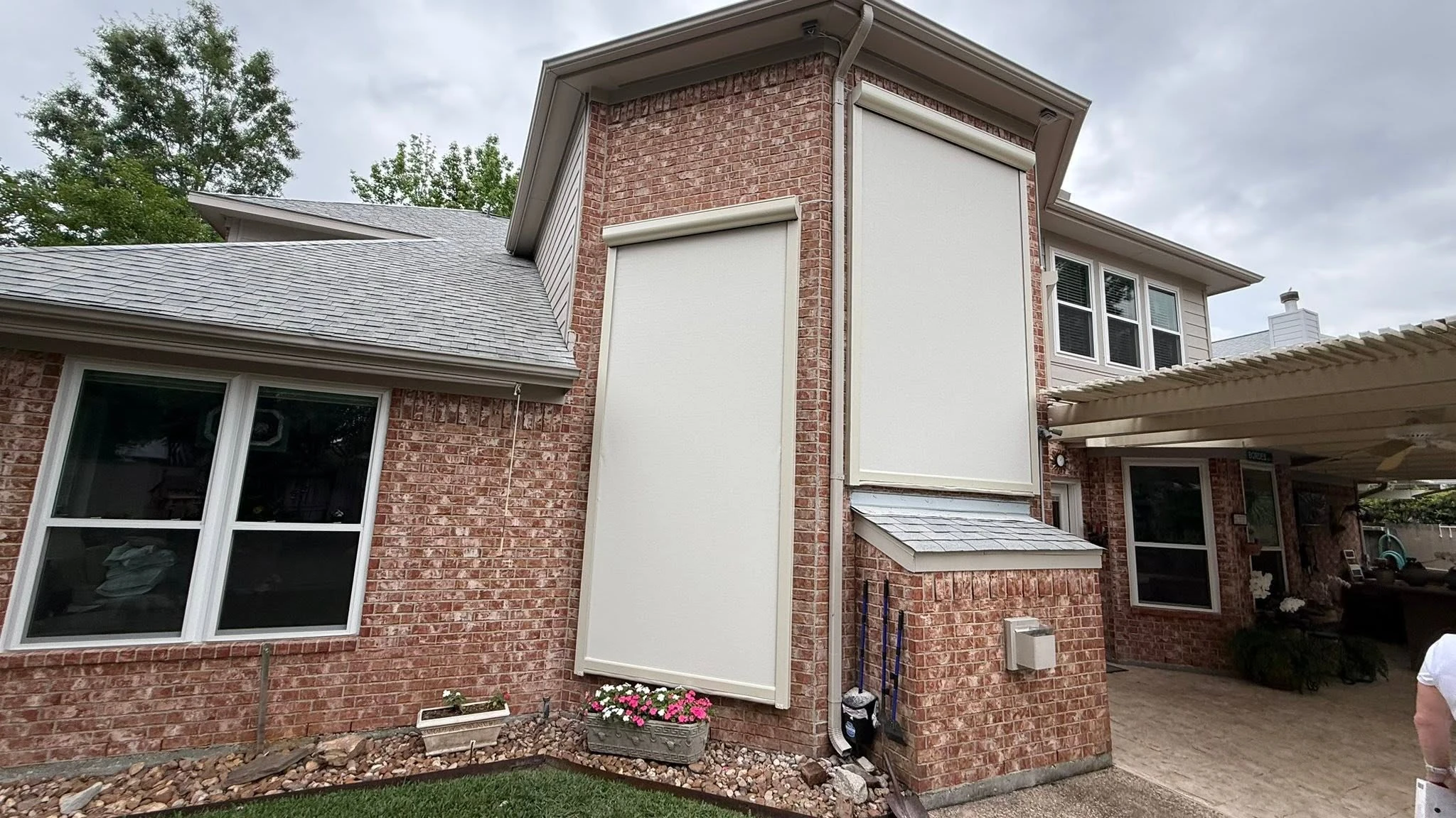 Custom outdoor shade solution on a Houston home